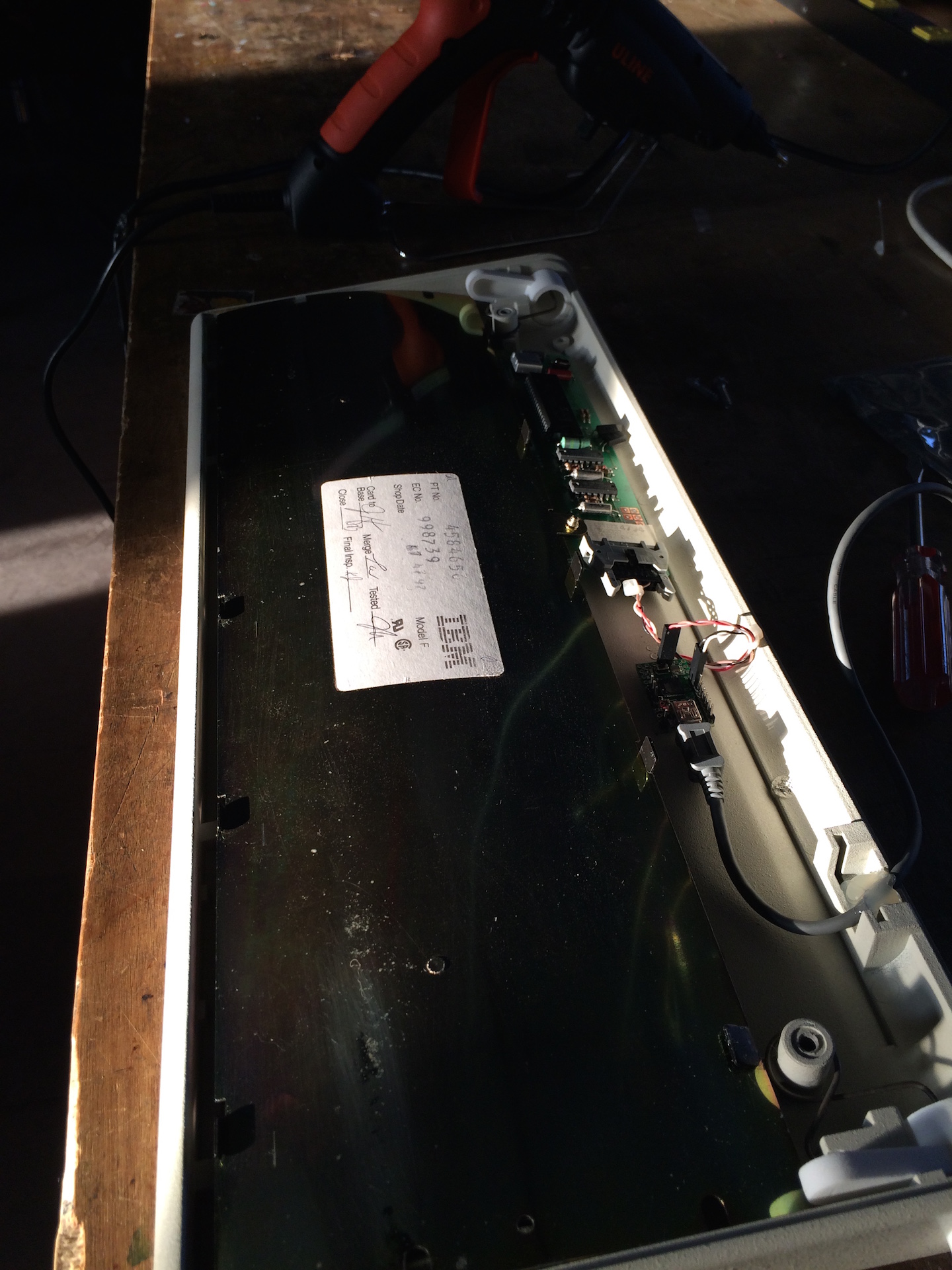 Hot glue and sunshine - and yea I've reworked the teensy and the cable connector