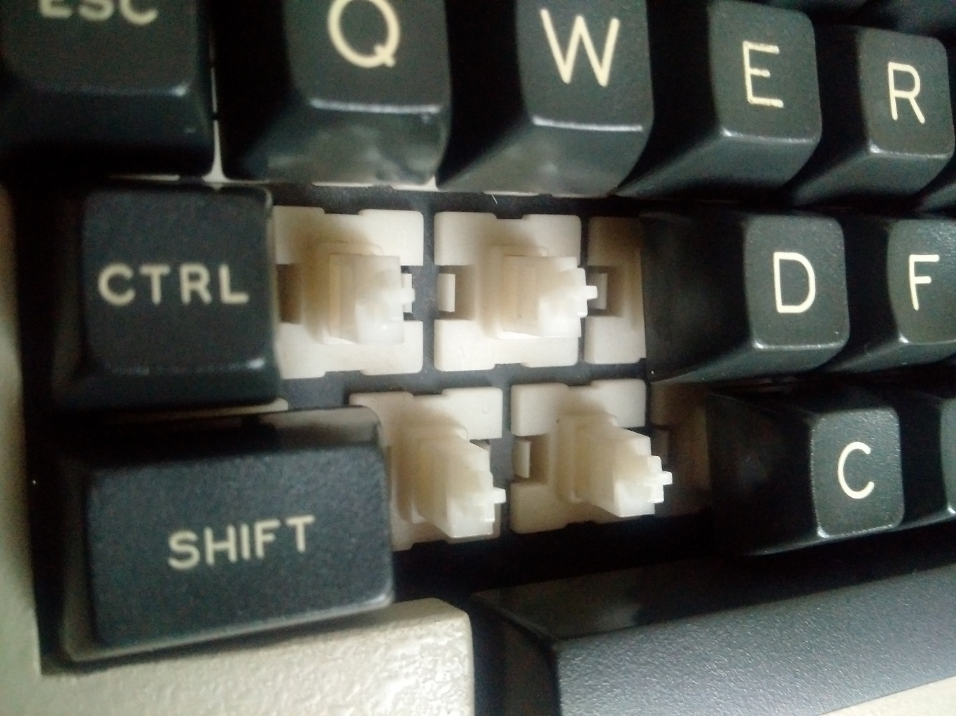 LSI ADM3A - close up switches