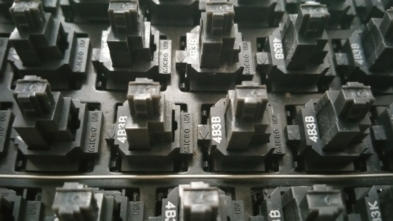 Homemade - Microsowitch hall-effect key switches close-up