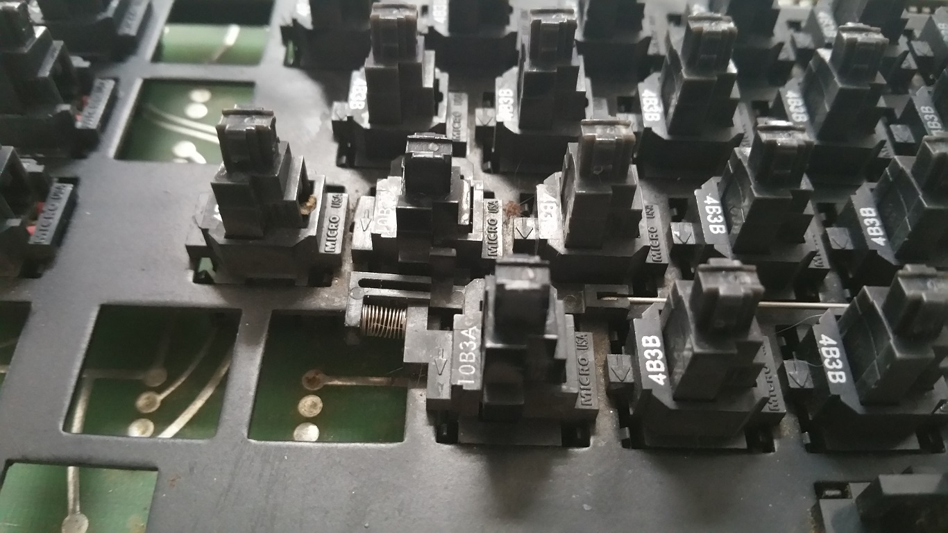 Homemade - locking Lock key released by Shift left