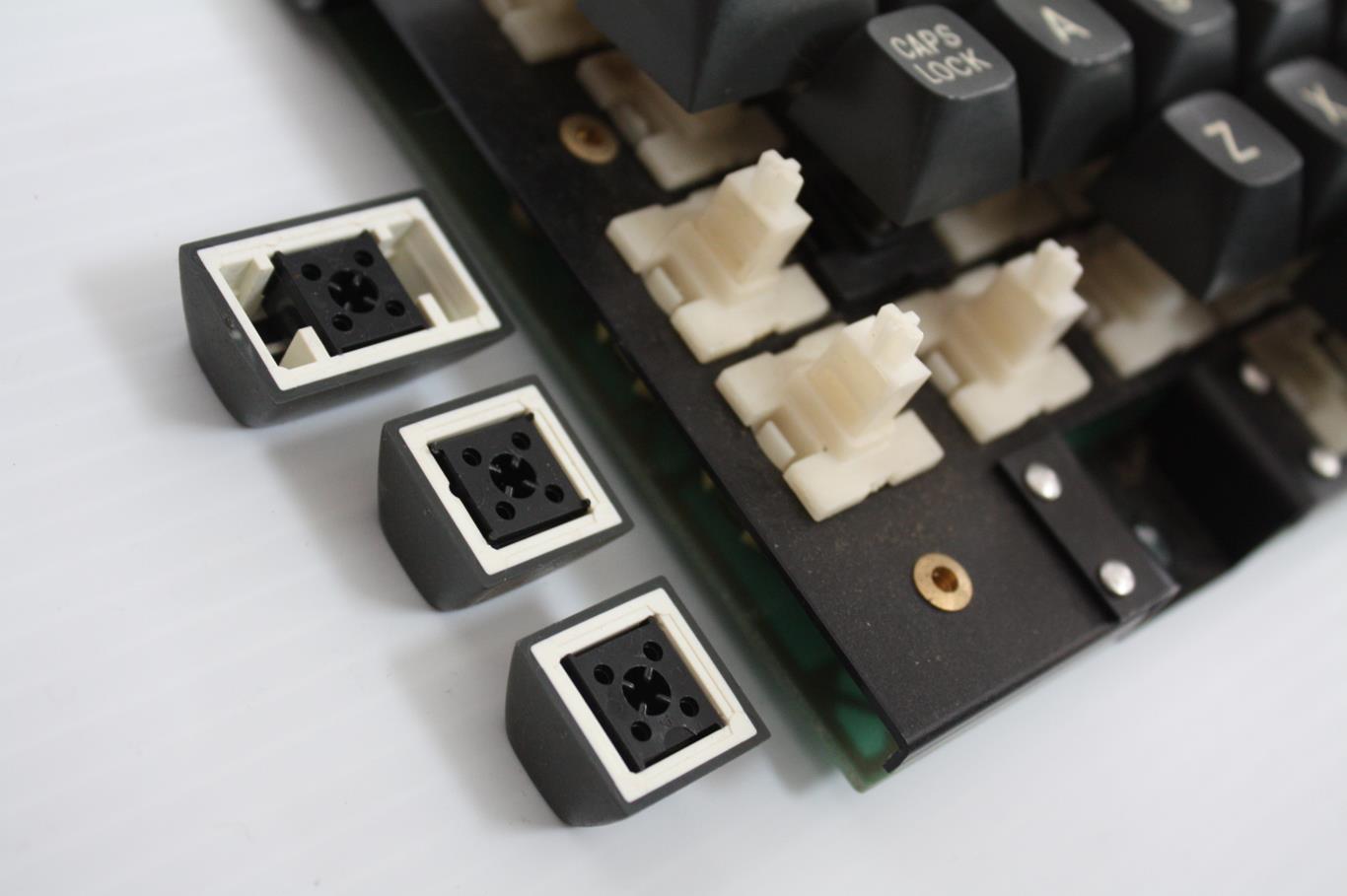 STM Pipe Piper  - key switches and key caps