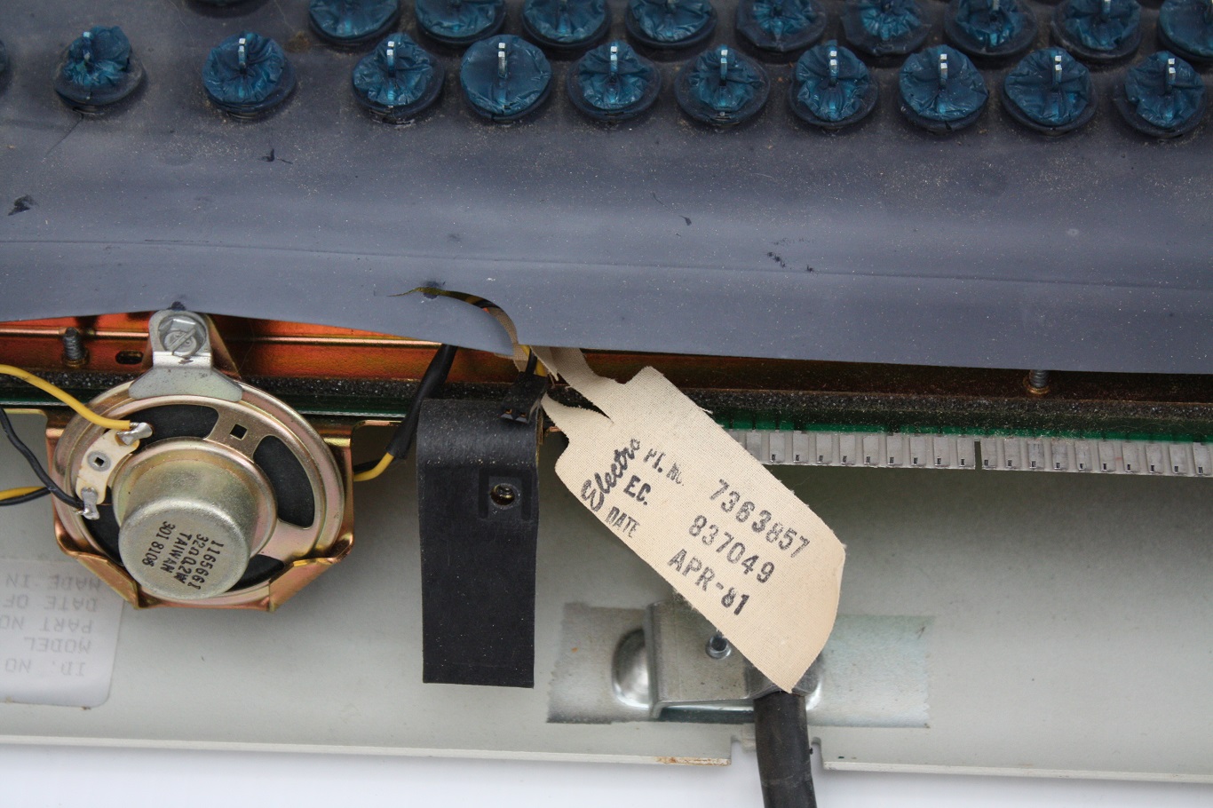 IBM Displaywriter - keyboard internal Electro label