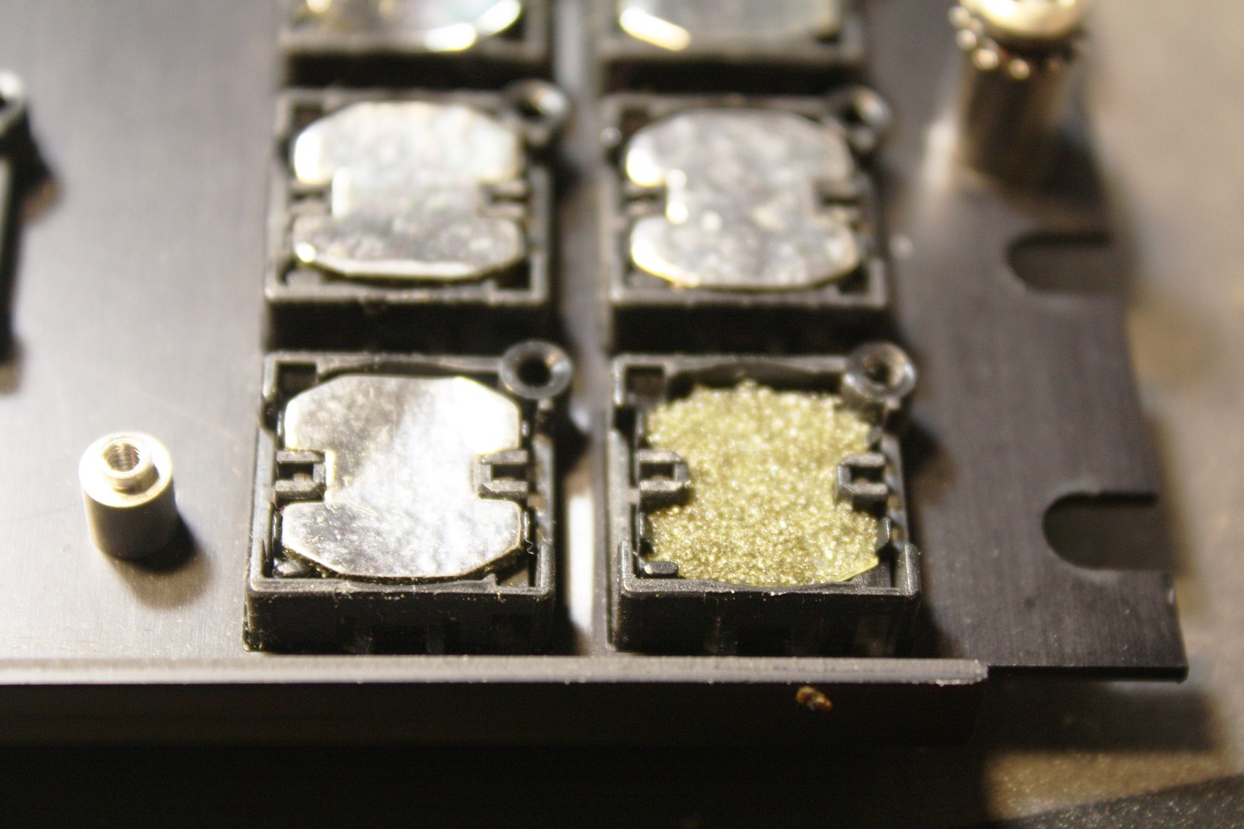 Cherry KFN3-8351 - foam and foil pads foam exposed