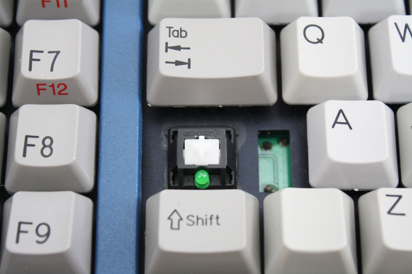 Chyron Duet - Cherry MX clear with LED