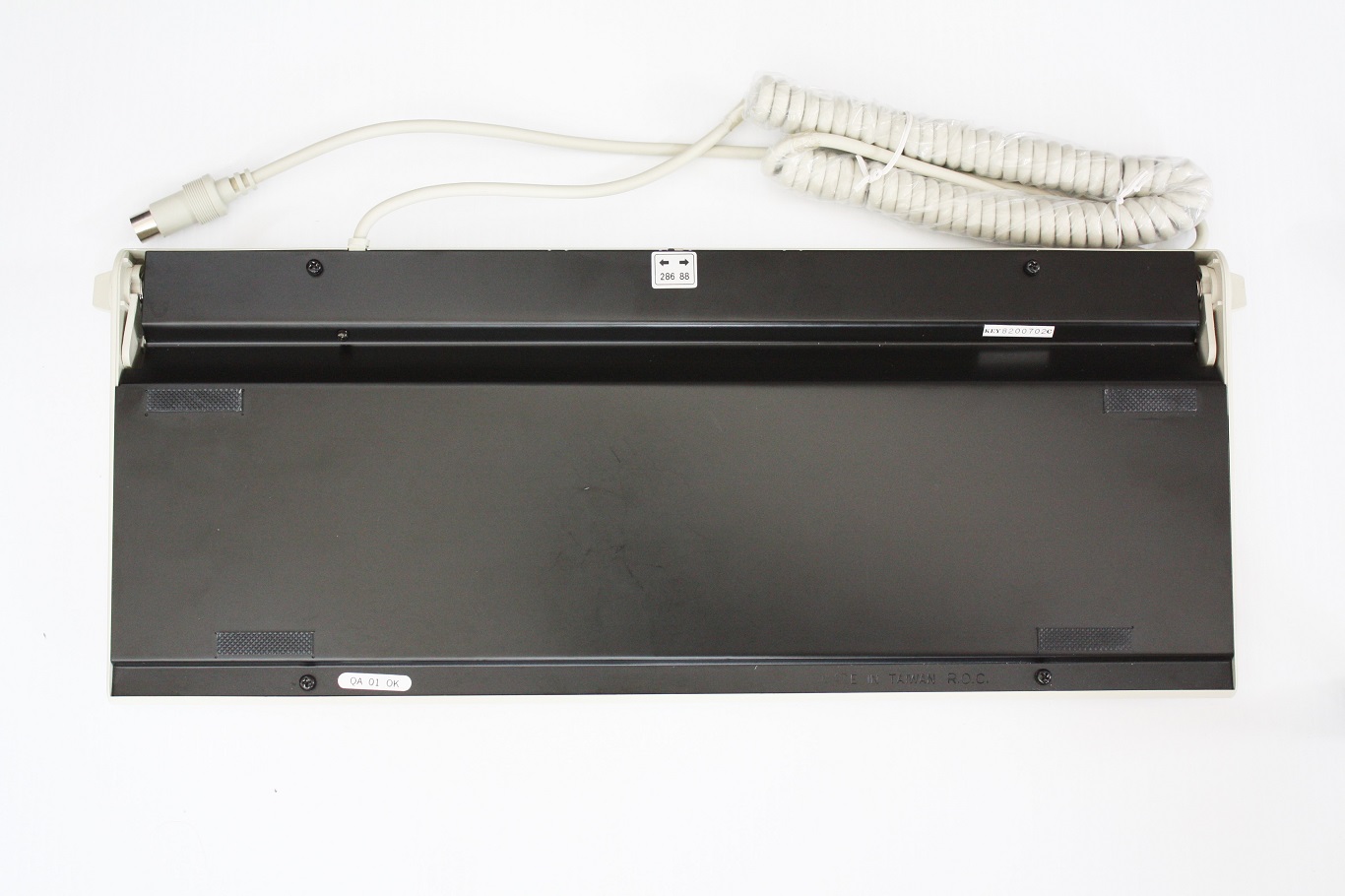 Computerland Blue Alps - back of keyboard