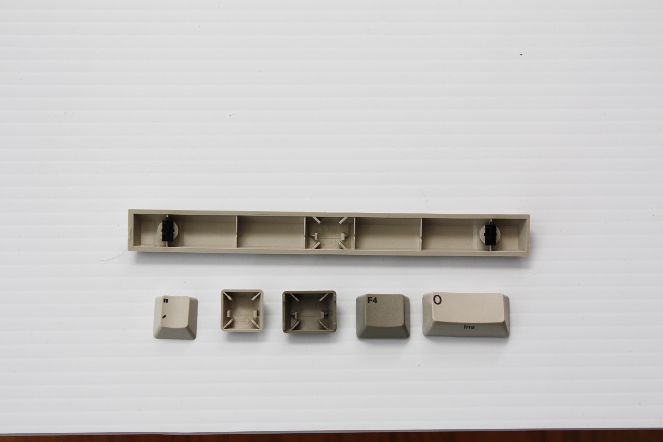 Amiga 2000 Hi-Tek - key caps