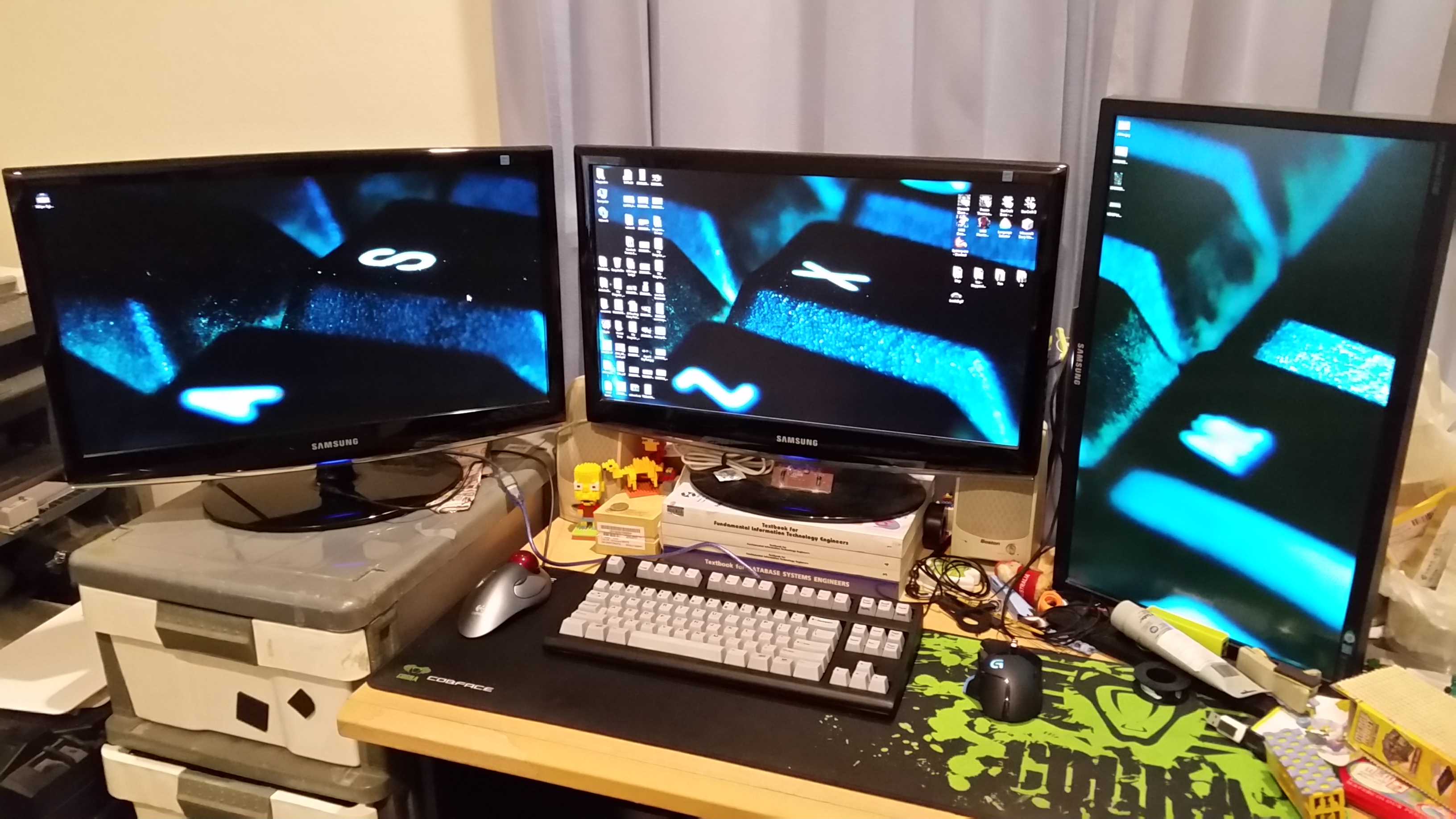 Works great in my humble workplace.