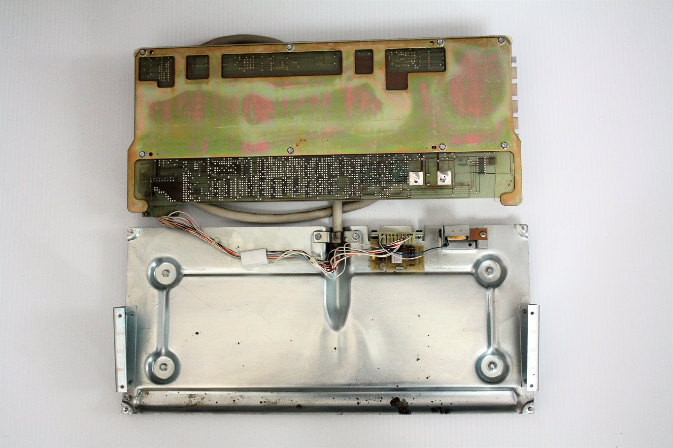 IBM 3277 keyboard - botto of keyboard mechanism