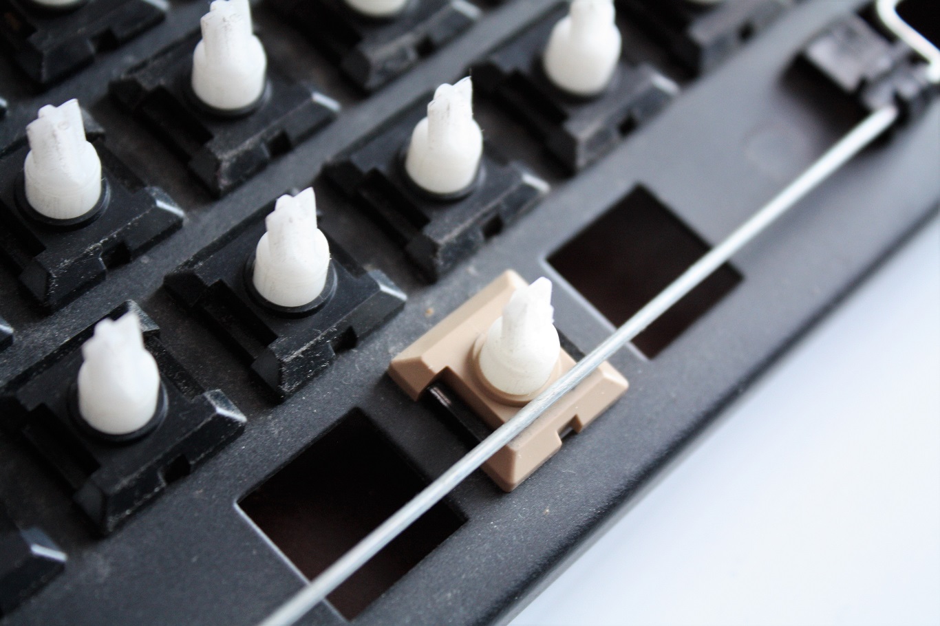 Apple IIe clone - space bar key switch