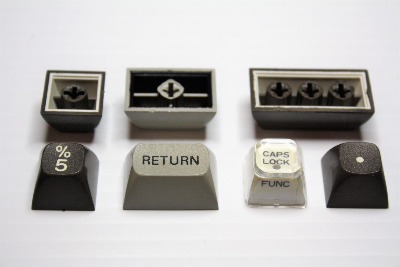 Apple IIe clone - key caps alternate angle