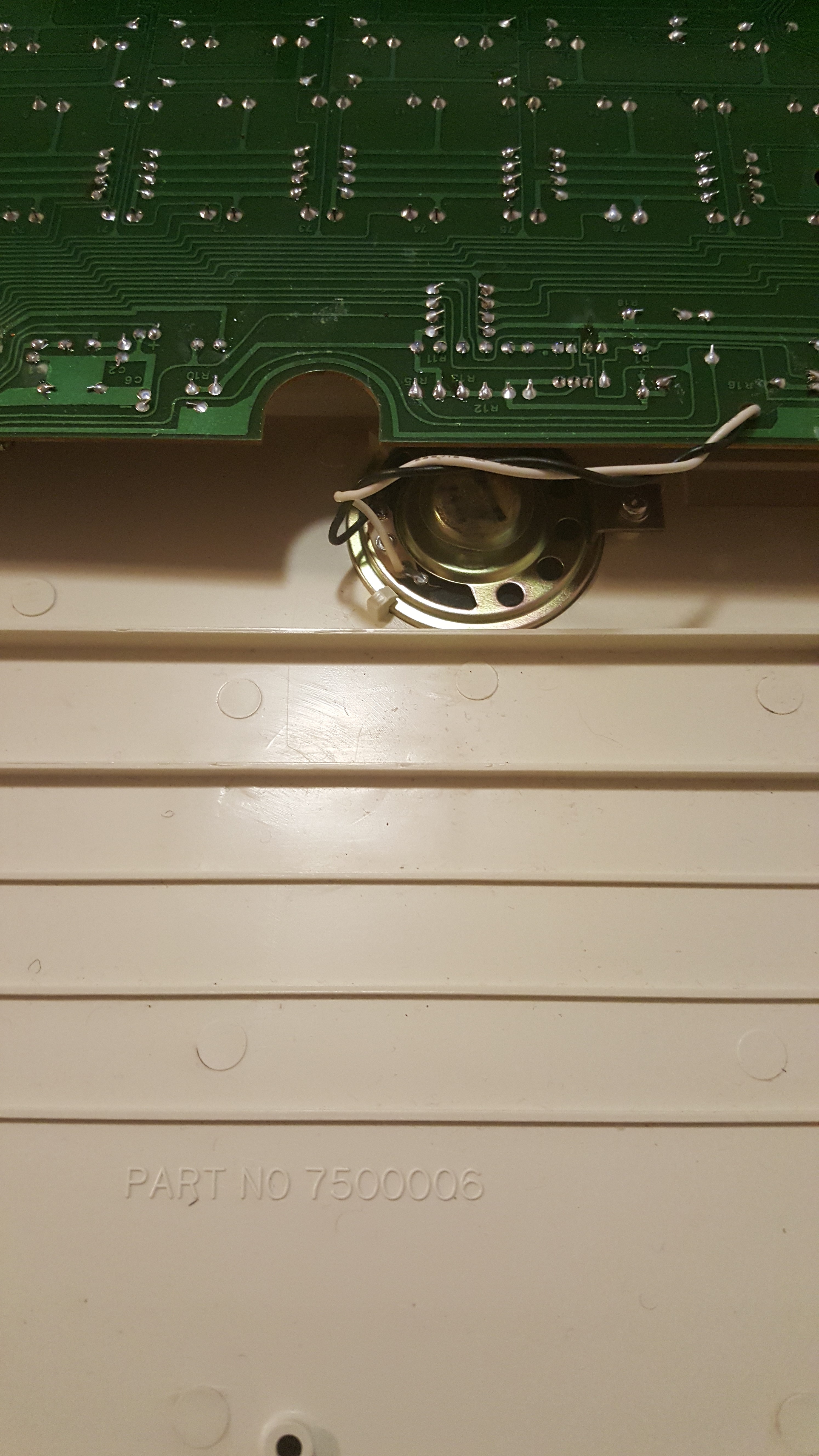 I wonder if the speaker in this one behaves like the clicker in the Zenith boards.