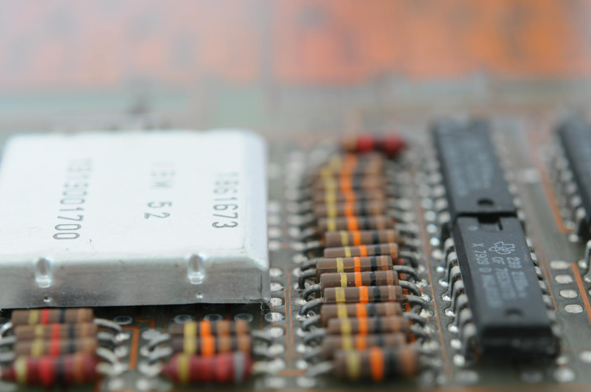 Resistors on the pcb