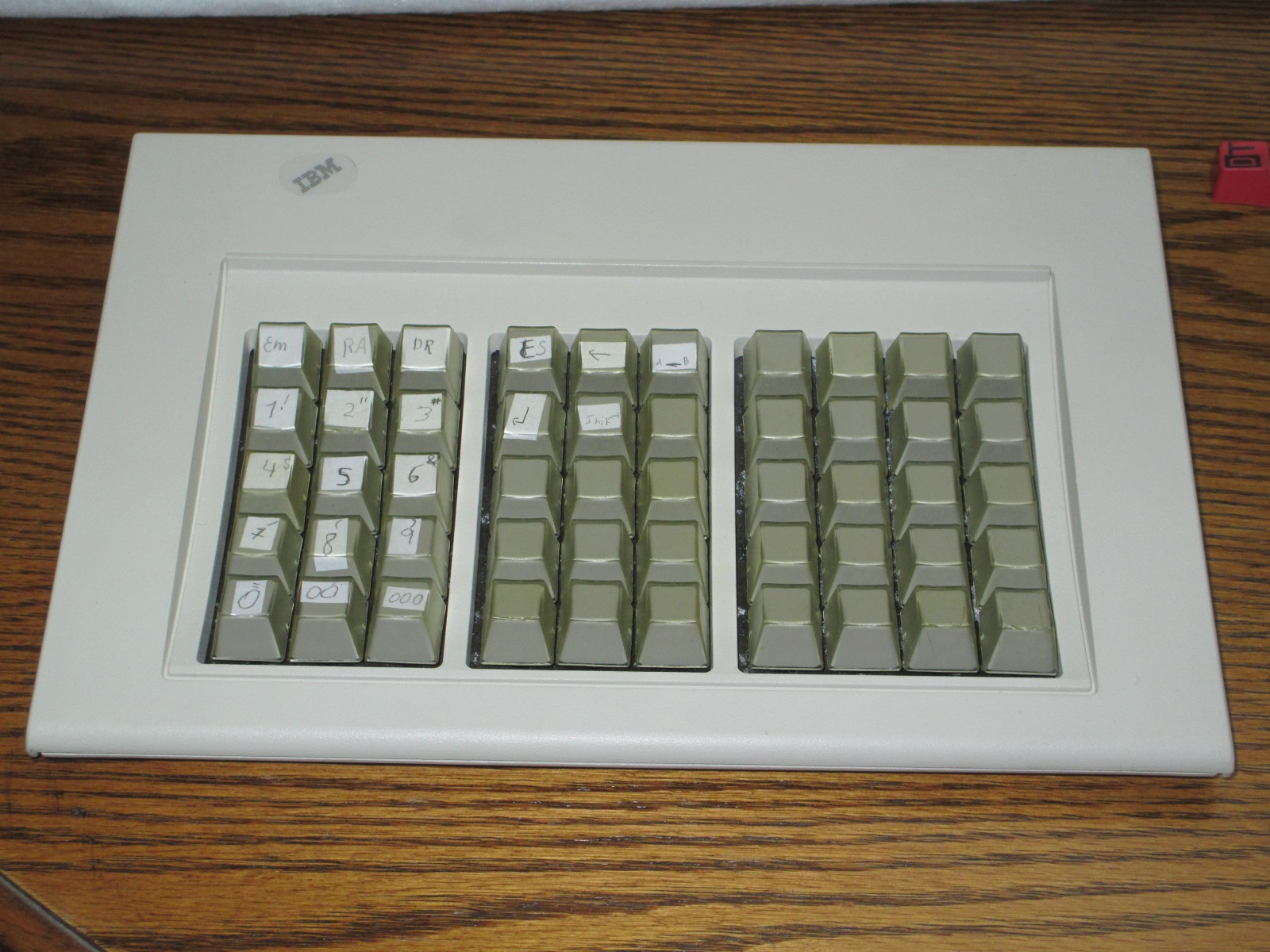 IBM 4704 Model 100, with original clear yet yellowed caps.