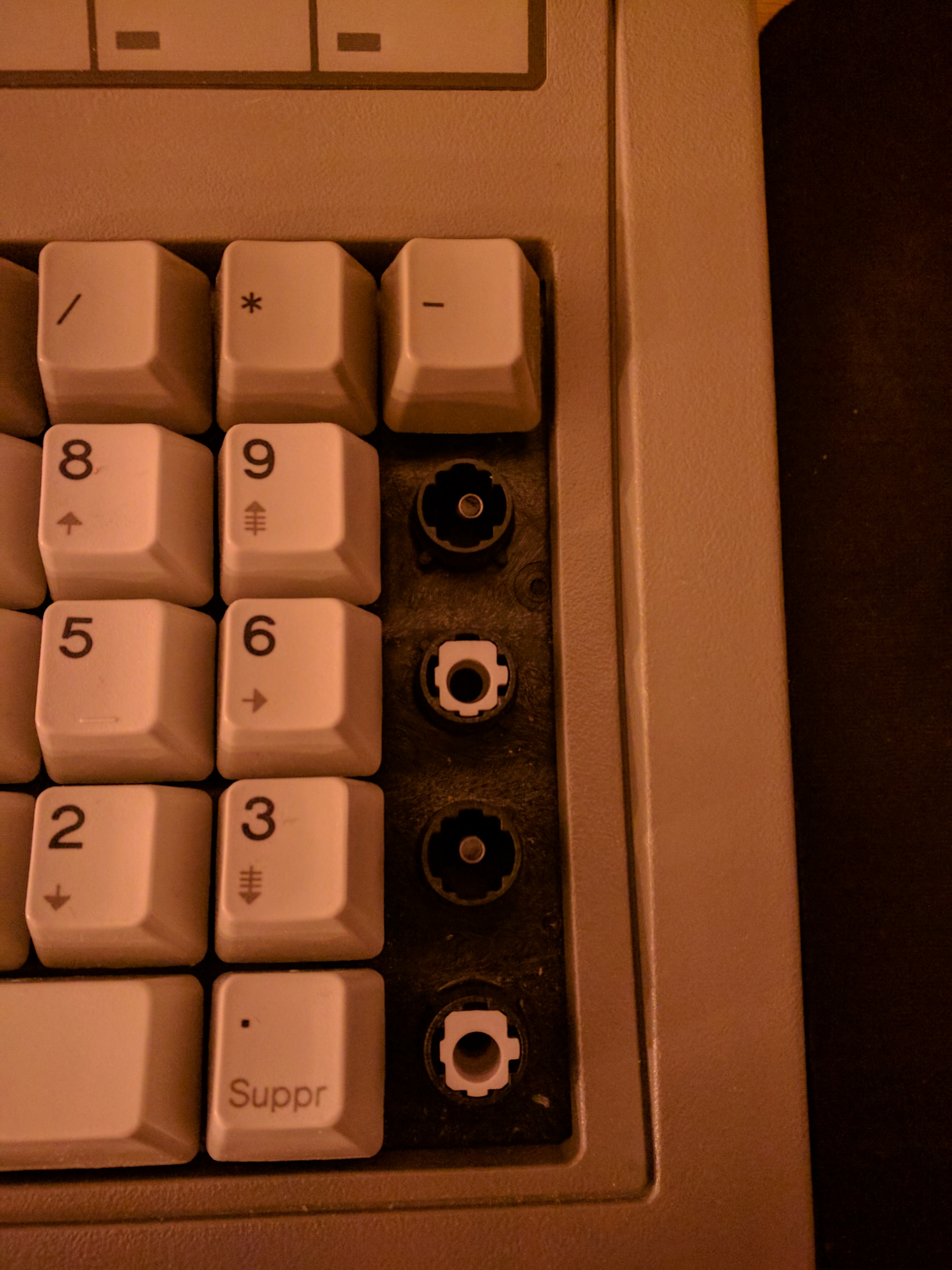 Model M stabilizer inserts, numpad