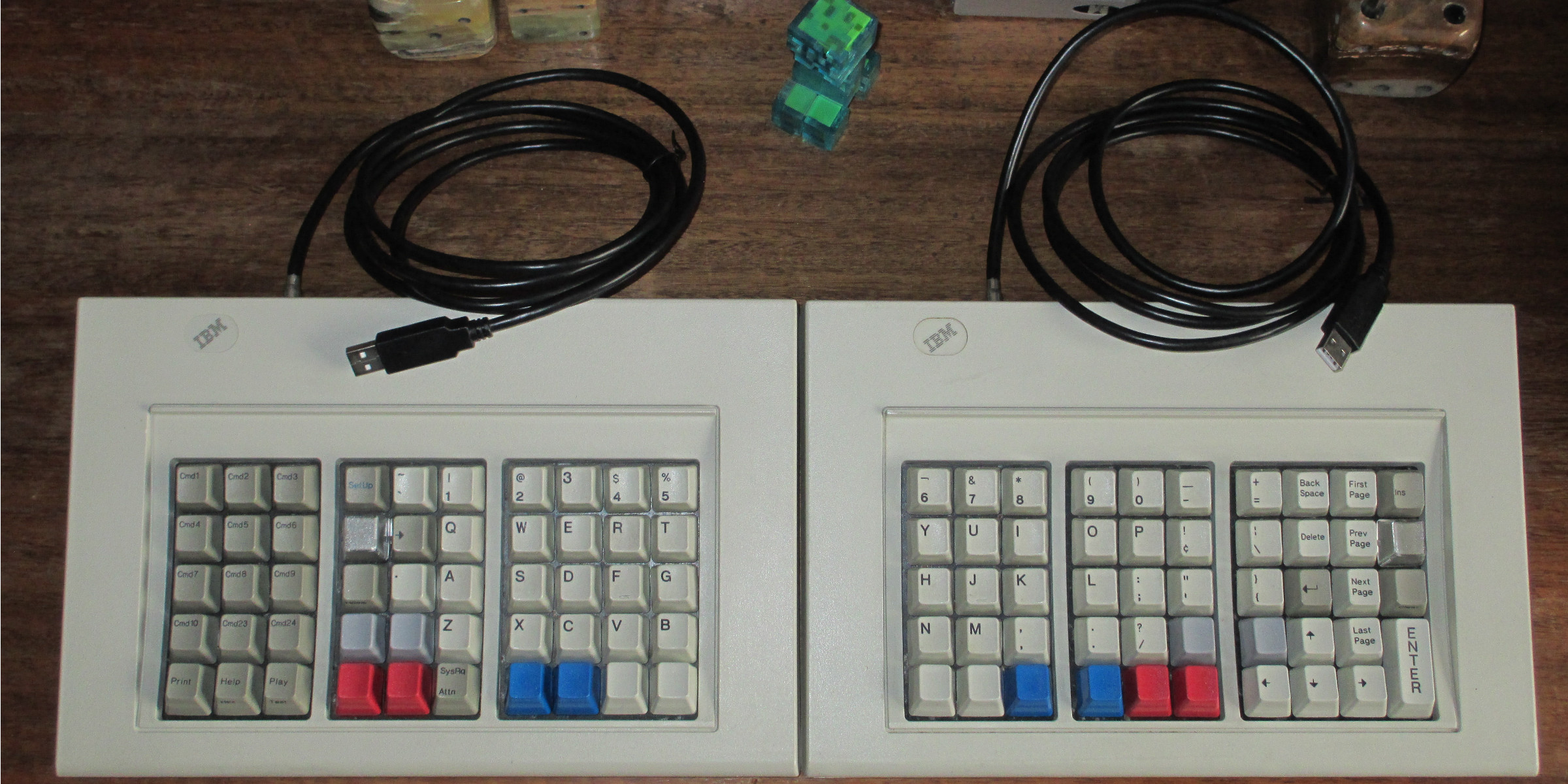 The SOLBUS keyboard cluster, ready for business.