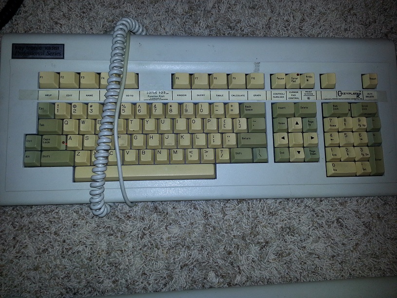 these turn out to be fragile.  One of them did not survive my pulling the cap.  I think.  Never found the pieces.