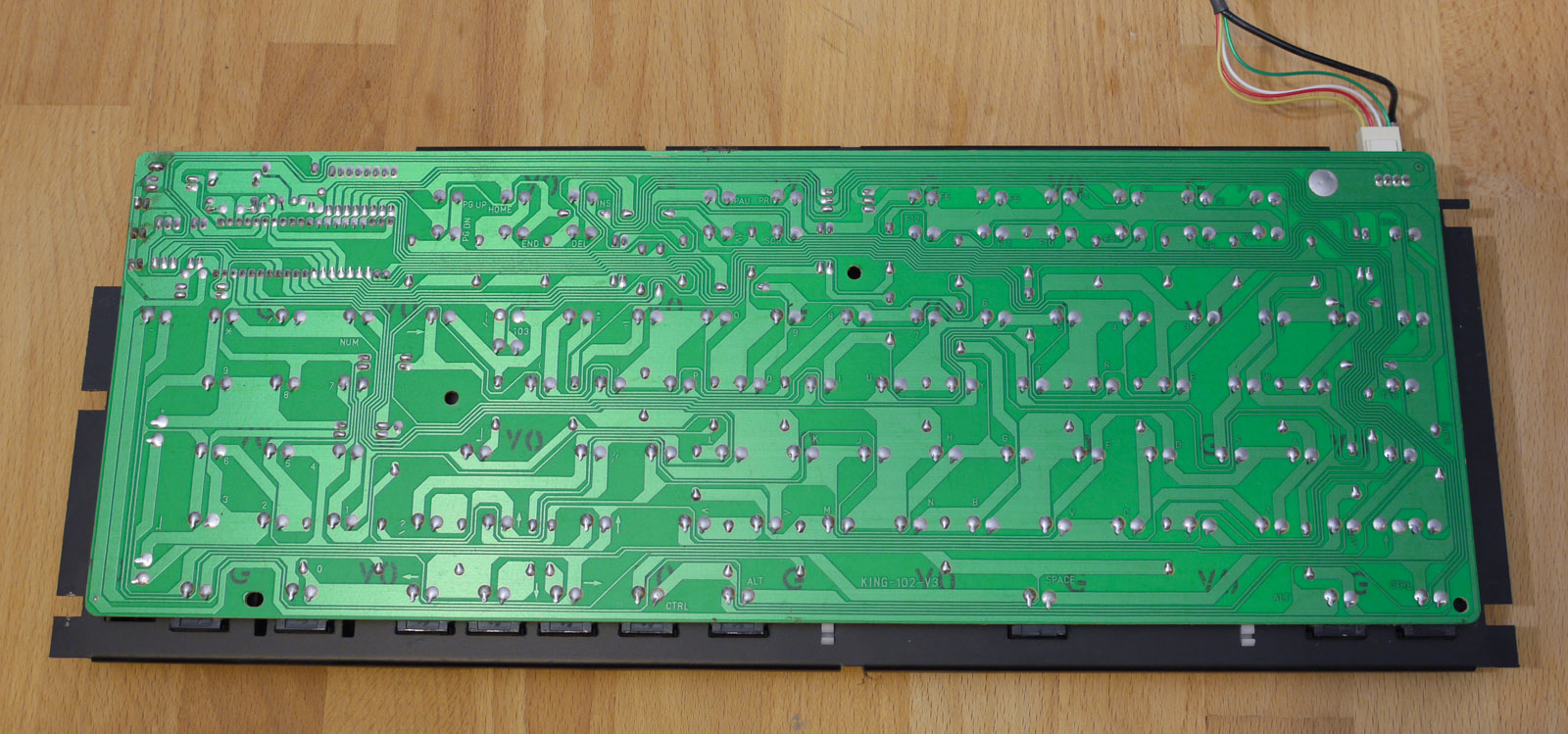 PCB. It only says "KING".