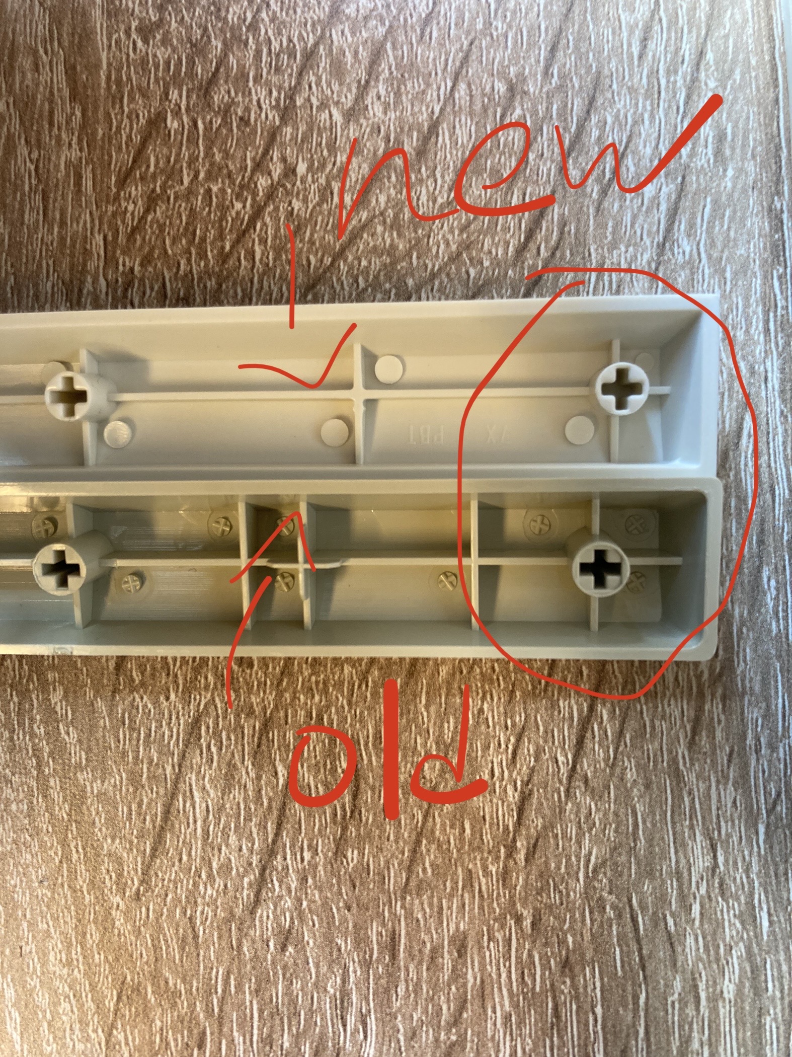 Comparison between CRP (Modern) and Old (ABS) Spacebar Mounting points